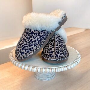 ‼️SOLD‼️ BEARPAW Loki Exotic Leopard Suede Sheepskin Indoor/Outdoor Slipper Sz9